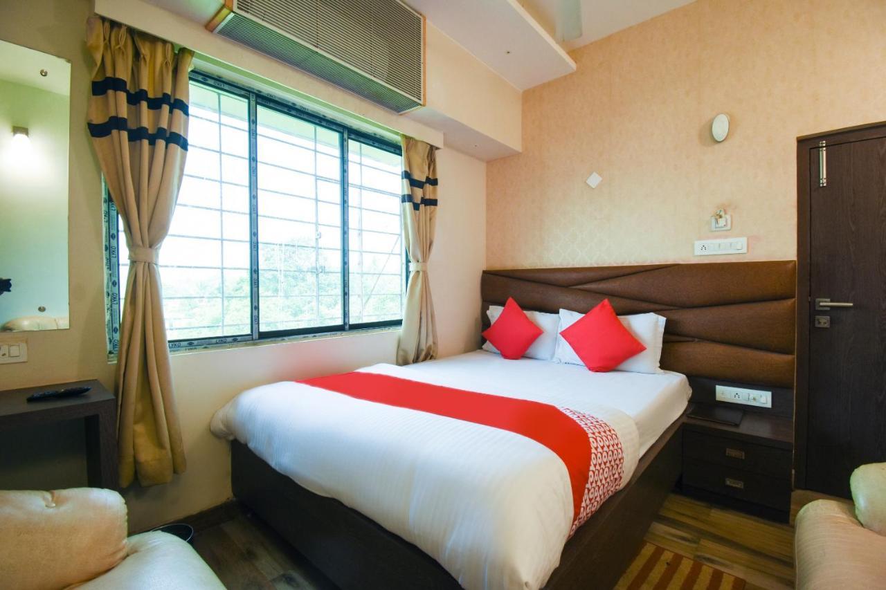 Oyo 64260 Hotel Rajnandini Hābra Eksteriør bilde